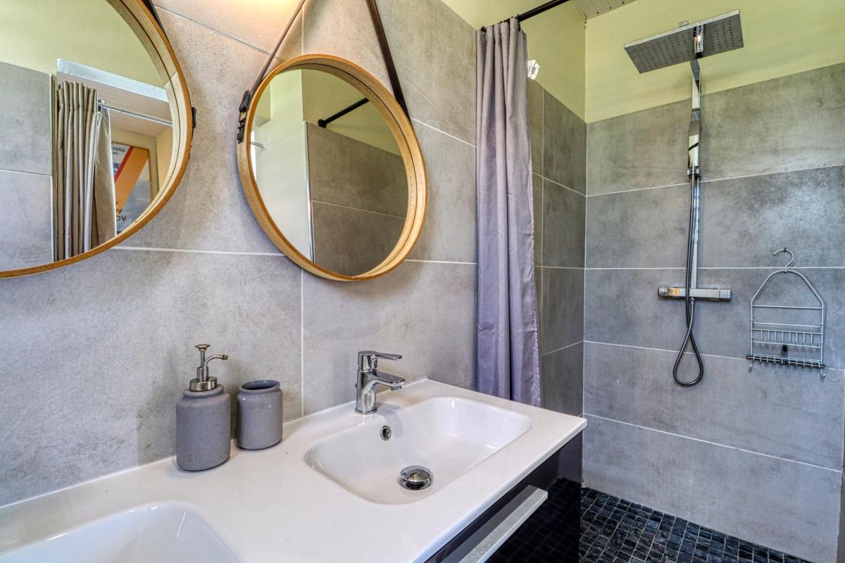 Location vacances Martinique - La salle de bain 1